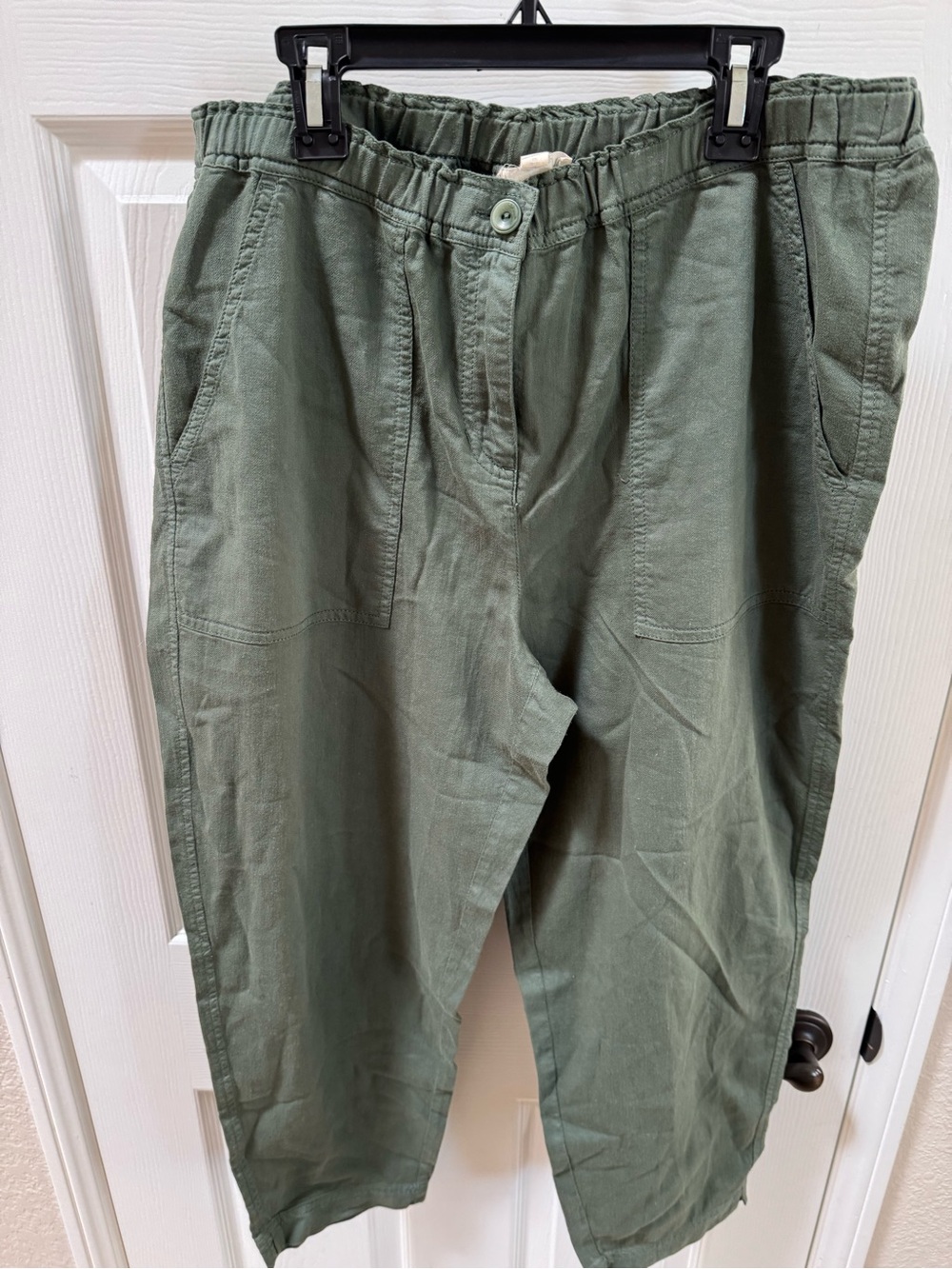 Eileen Fisher Olive Green 100% organic cotton pants lightweight coastal pants